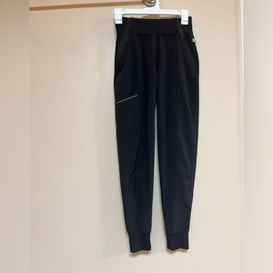 Cherokee Infinity scrub joggers